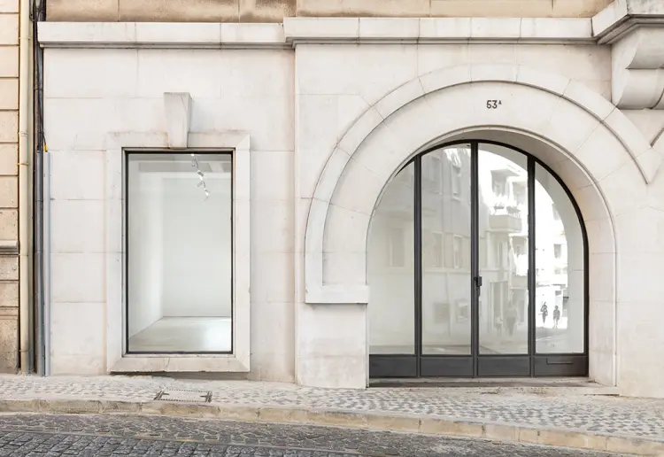 Street Front Shop, Gallery, Studio Space in Lapa