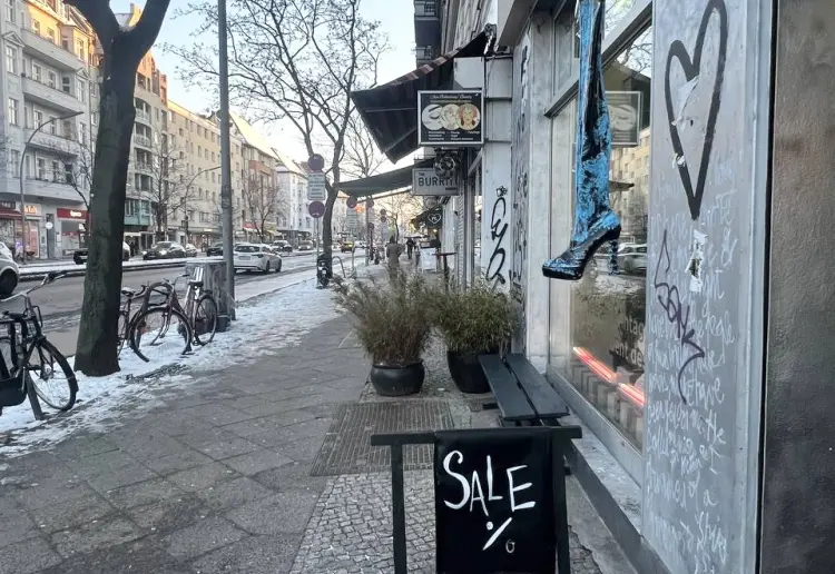 Store and gallery