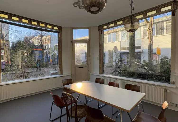 Pop-up / Showroom in De Pijp — Bright Front Room