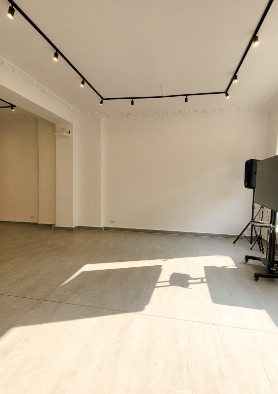 Versatile Art Space & Creative Hub Gallery