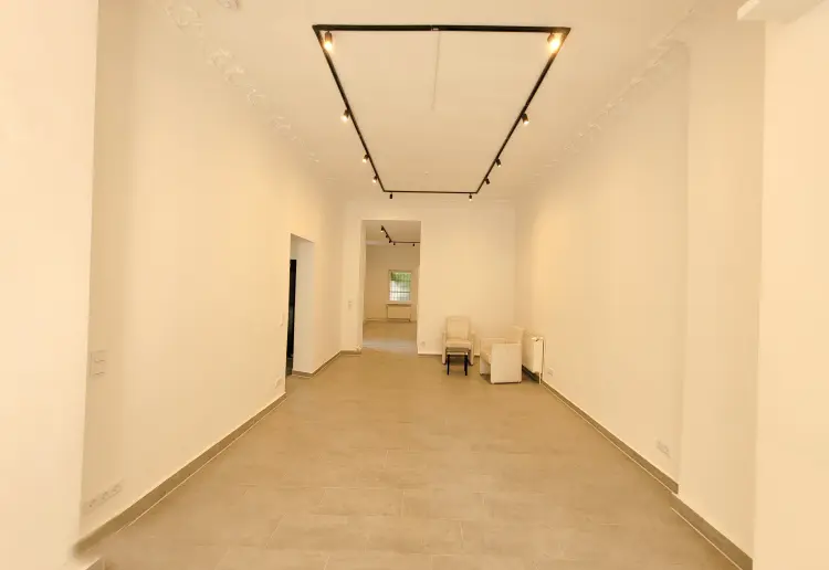 Versatile Art Space & Creative Hub Gallery