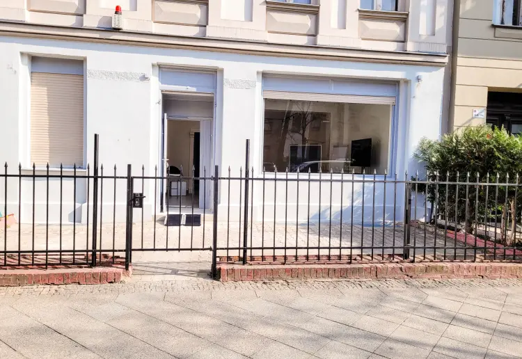 Versatile Art Space & Creative Hub Gallery