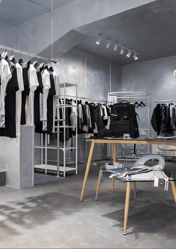 Minimal Creative Pop-Up & Showroom Space in Le Marais