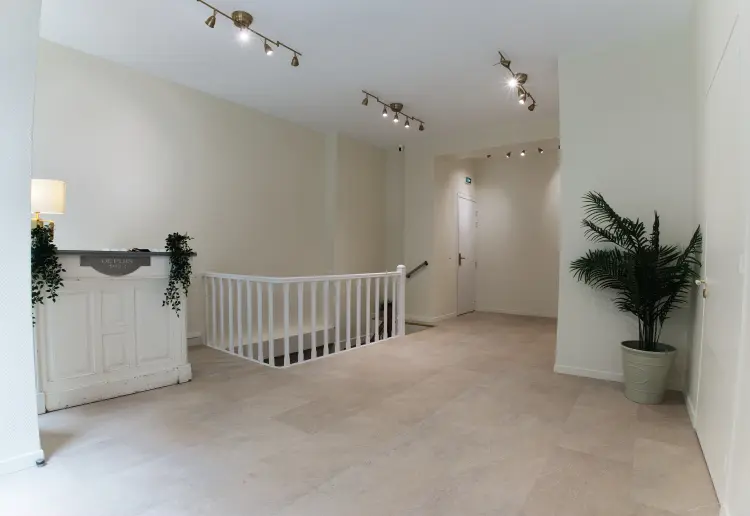 SuperSpot – 200 m² d’élégance avec 11 m de vitrine dans le Marais (Paris 3ᵉ)