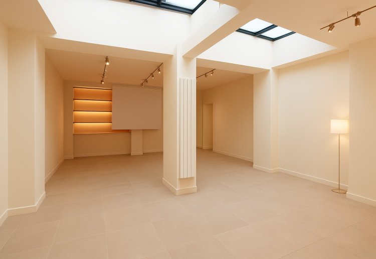 SuperSpot – 200 m² d’élégance avec 11 m de vitrine dans le Marais (Paris 3ᵉ)