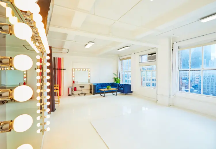 22B Showroom/Pop up rental space NYC