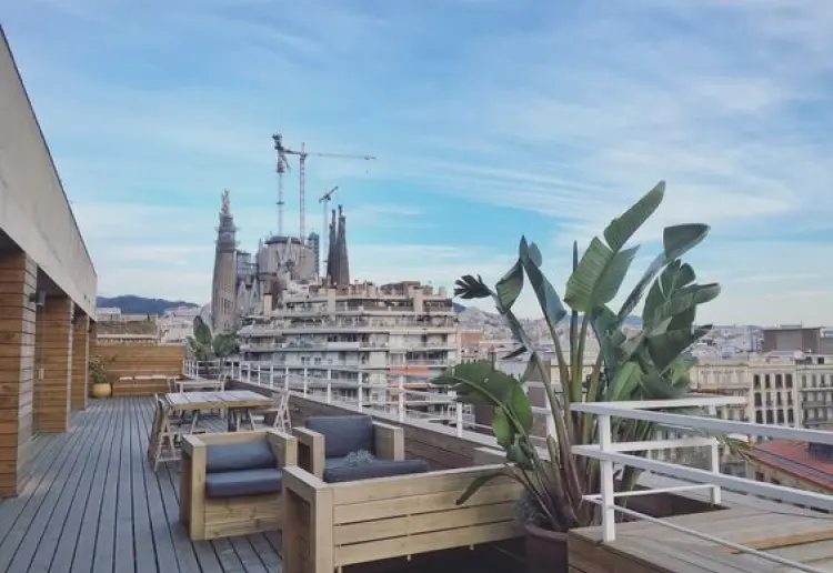 Ático junto a Sagrada Familia