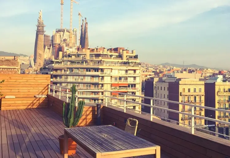 Ático junto a Sagrada Familia