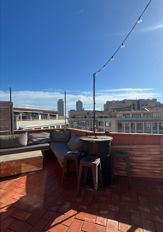 ático Eme- Terraza privada industrial en Poblenou