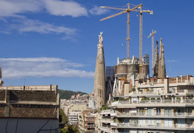 Ático junto a Sagrada Familia