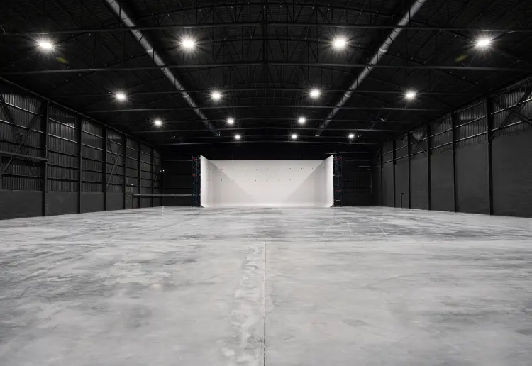 3.000 m2 of open-plan production space