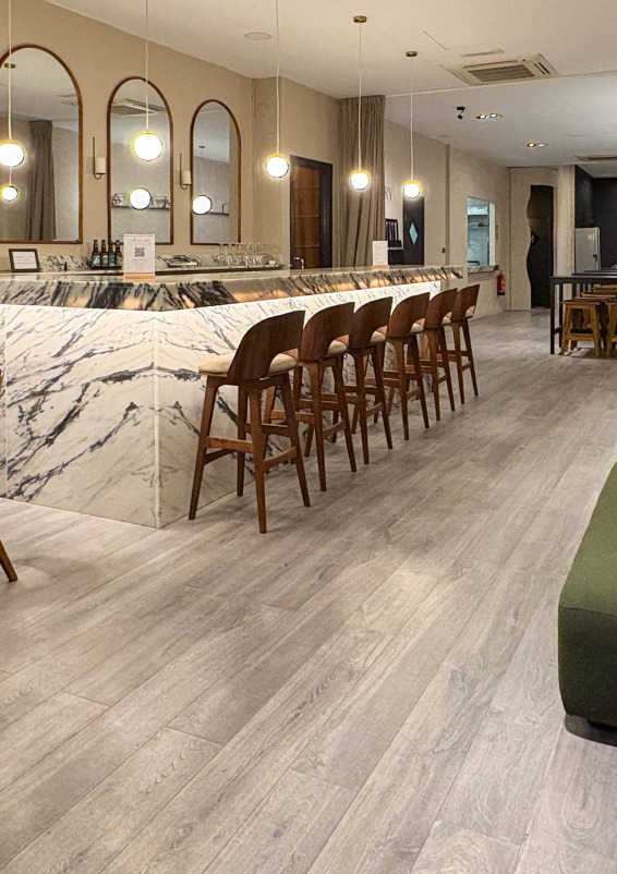 Modern Mediterranean-style restaurant in the heart of Valencia