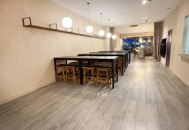 Modern Mediterranean-style restaurant in the heart of Valencia