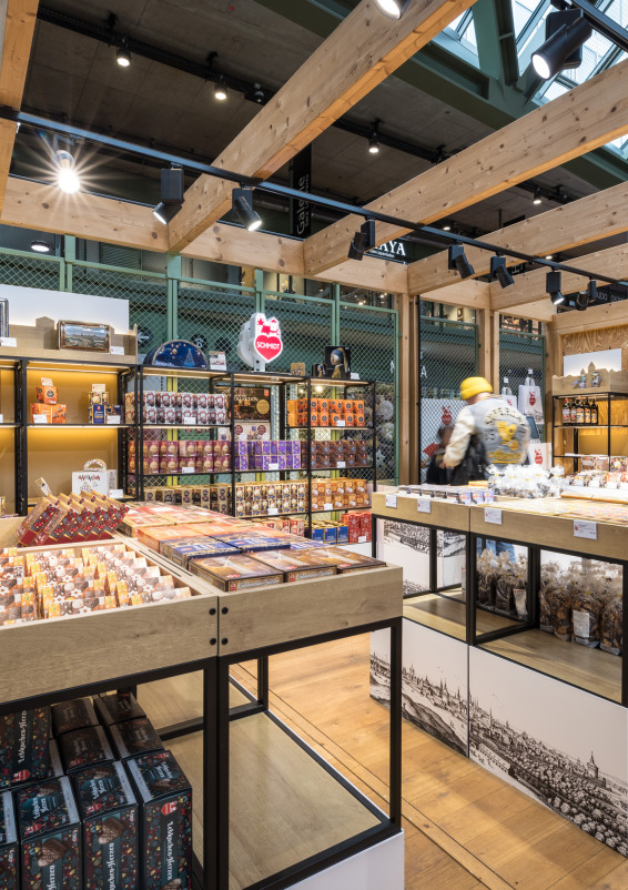 Premium Pop-Up Boxes at BIKINI BERLIN – Flexible Retail & Event Spaces