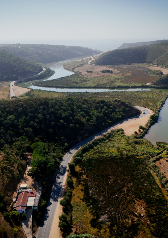 Riverside venue with sunset views on the Algarve / Alentejo border