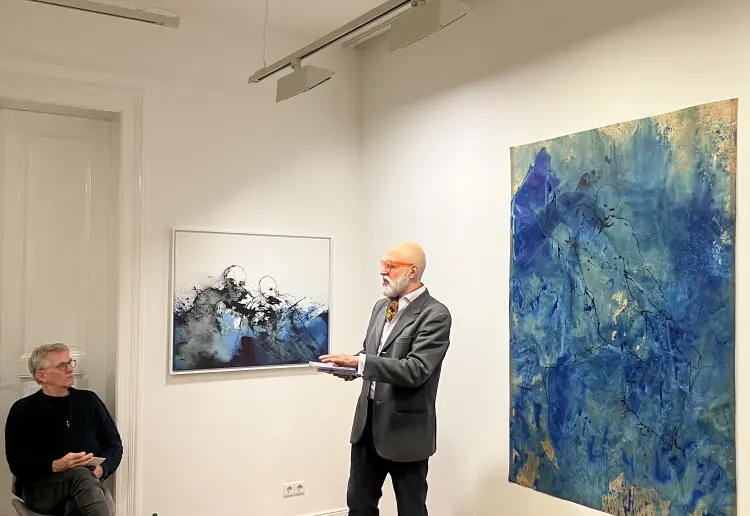 Elegant Art Gallery Space in the Prestigious  Kurfürstendamm  Art District