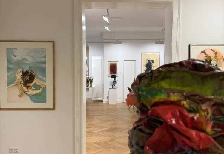 Elegant Art Gallery Space in the Prestigious  Kurfürstendamm  Art District