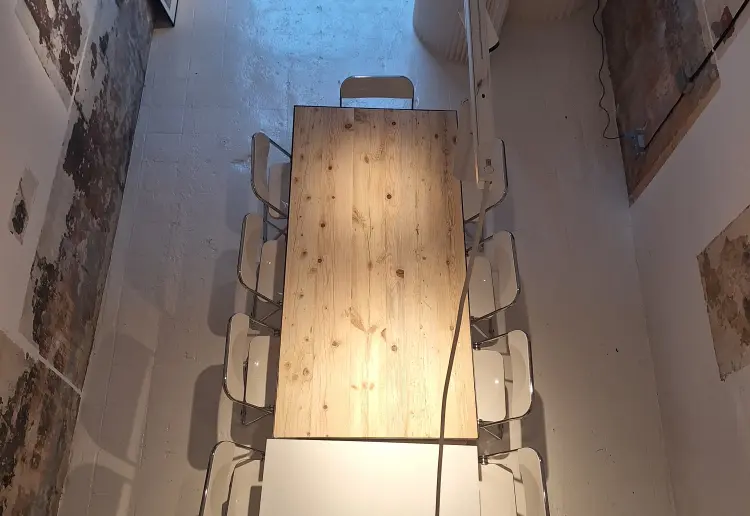 Espacio industrial en calle peatonal, Consell de Cent