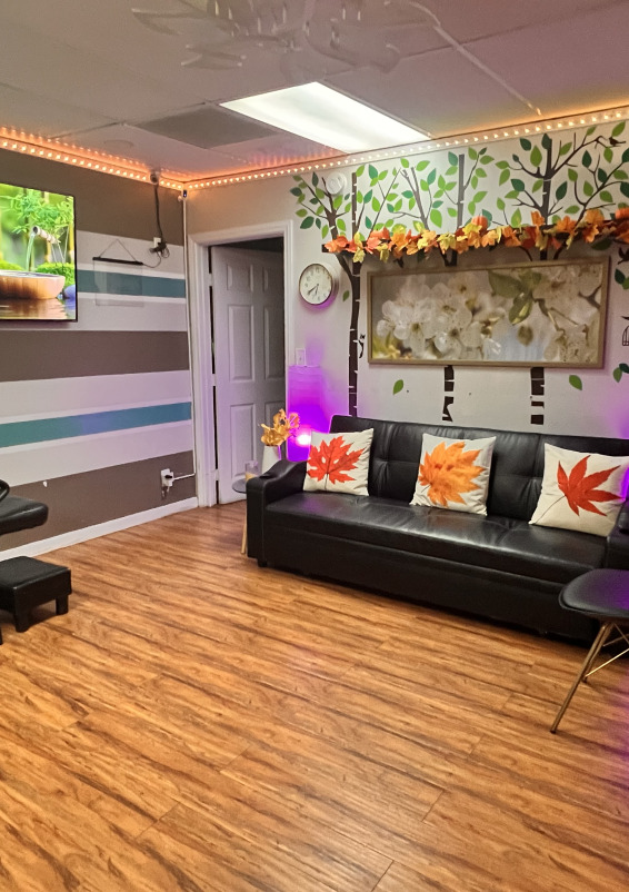 Retail Space for Even Sale or Photo Shut or Meeting