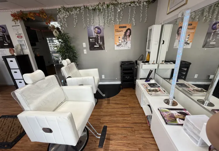 Retail Space for Even Sale or Photo Shut or Meeting