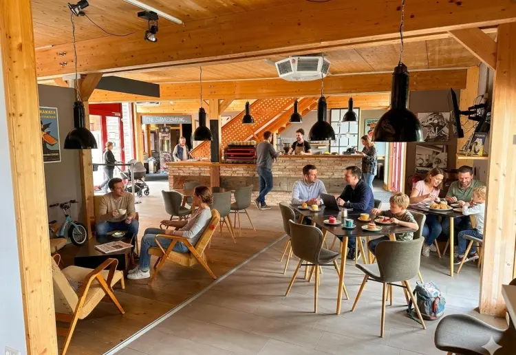The Blank Bark – Where Timber Meets Vision