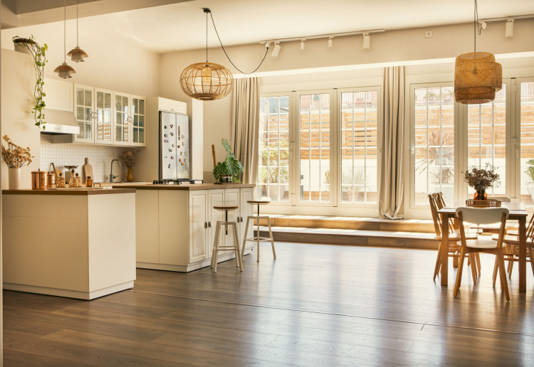 Ático con vistas periféricas a Barcelona. take.atik