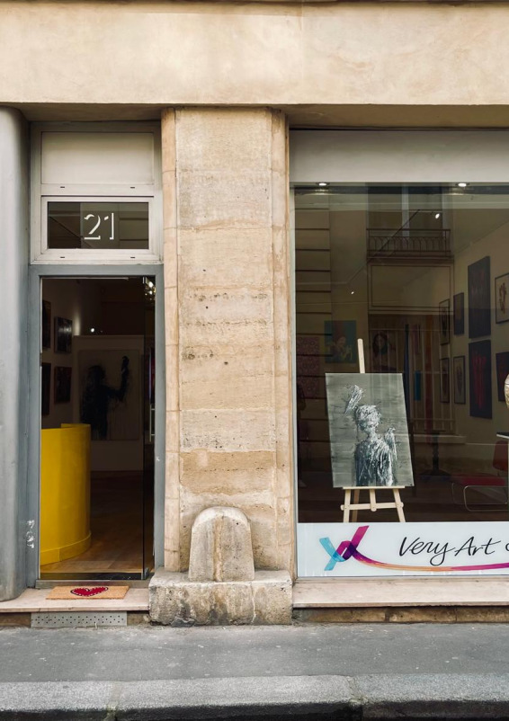 FASHION WEEK READY — GALLERY SPACE FOR RENT — LE MARAIS, PARIS 3