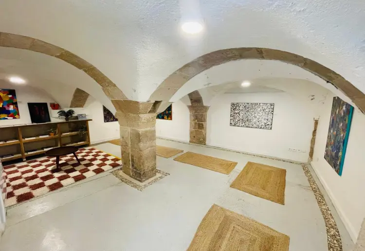 FASHION WEEK READY — GALLERY SPACE FOR RENT — LE MARAIS, PARIS 3