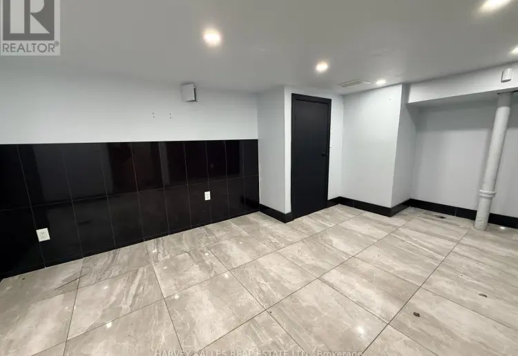 2 Storey Store Front Property