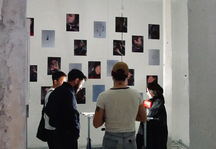 Coffee gallery pour événements intimistes, expositions et activations de marque à Malasaña