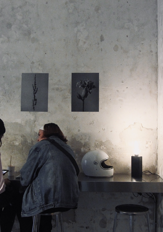 Coffee gallery pour événements intimistes, expositions et activations de marque à Malasaña