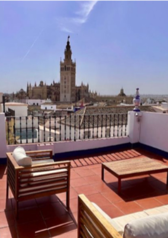 Casa Palacio siglo XVII en el centro de Sevilla
