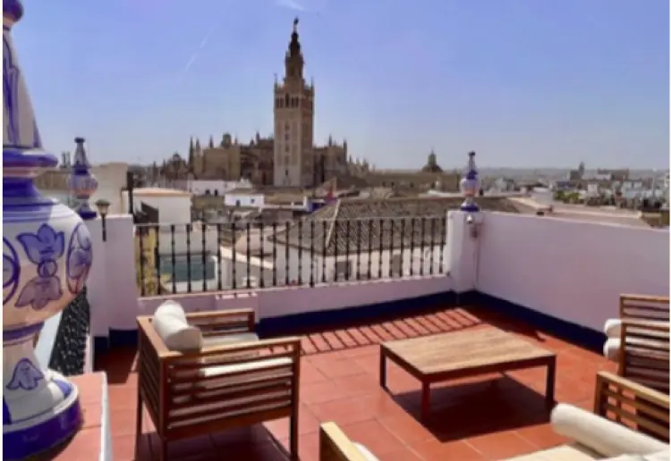 Casa Palacio siglo XVII en el centro de Sevilla