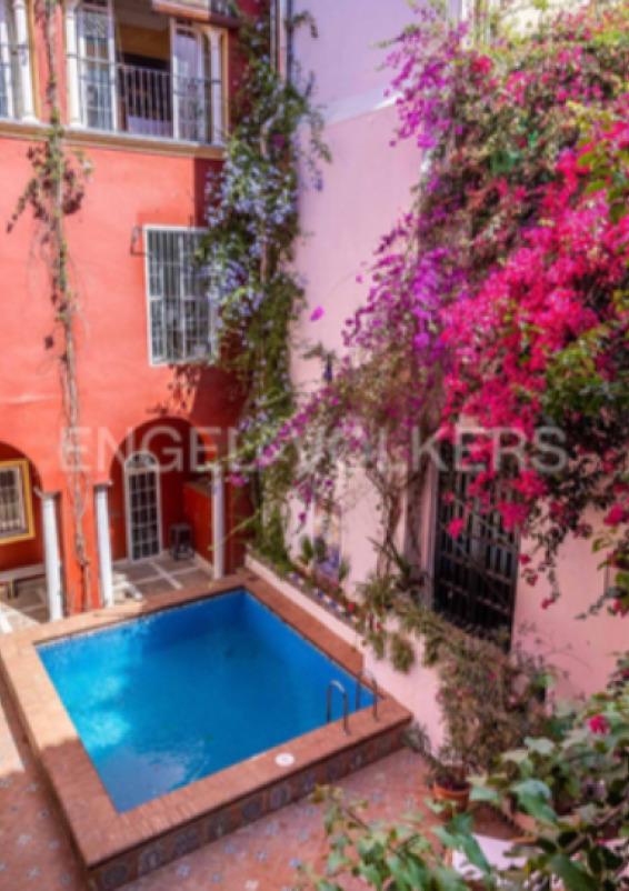 Casa Palacio siglo XVII en el centro de Sevilla