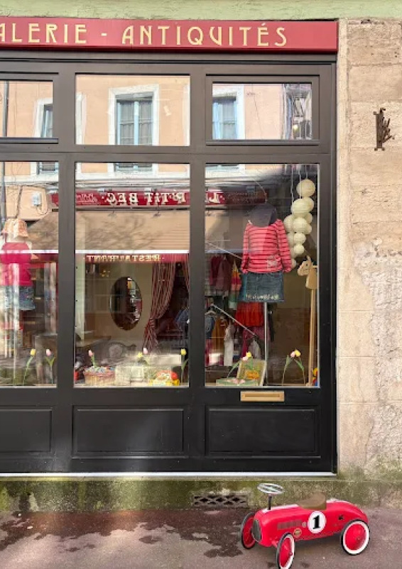 A charming 40m² shop in Rouen’s historic centre, ideal for a pop-up store