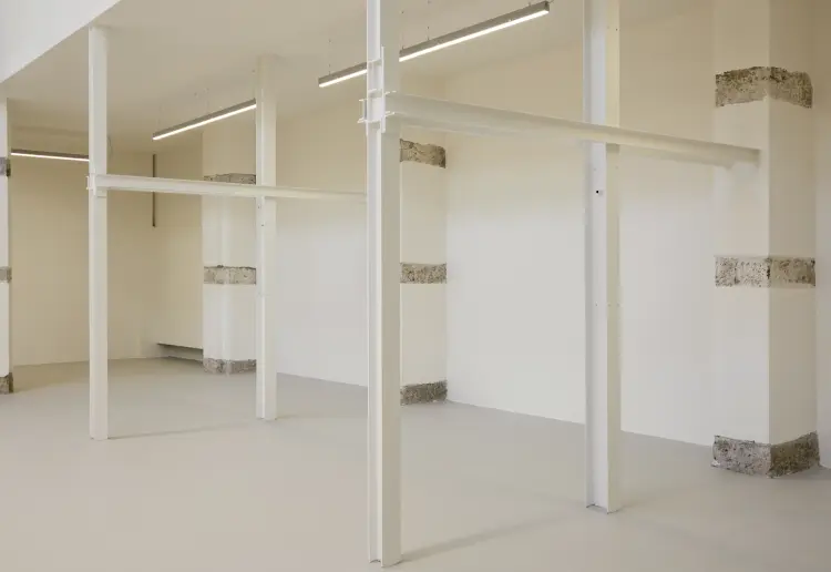 320 sqm event space and photo studio in the center of Milan