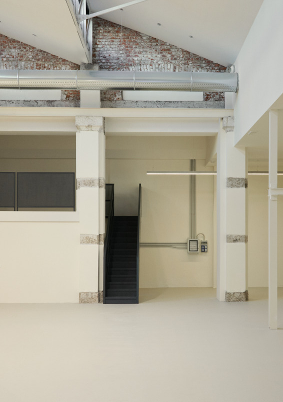 320 sqm event space and photo studio in the center of Milan