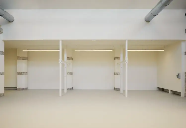 320 sqm event space and photo studio in the center of Milan