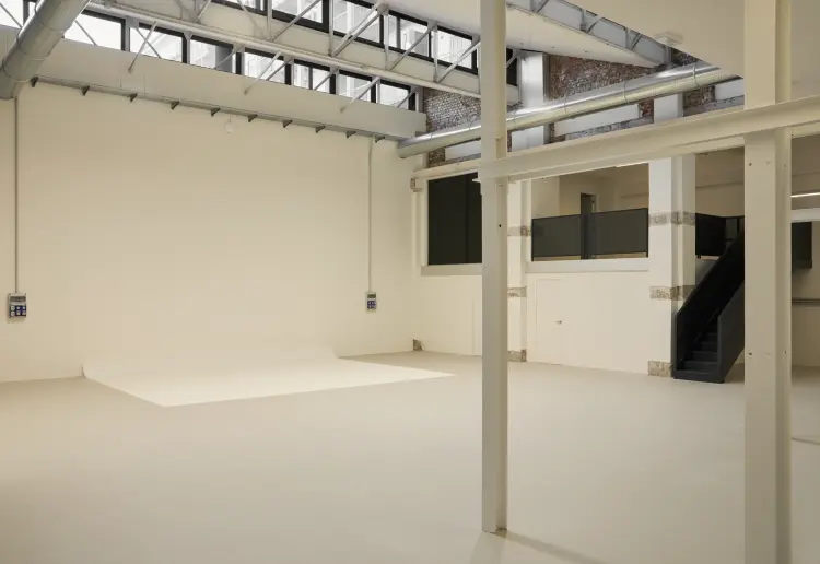 320 sqm event space and photo studio in the center of Milan