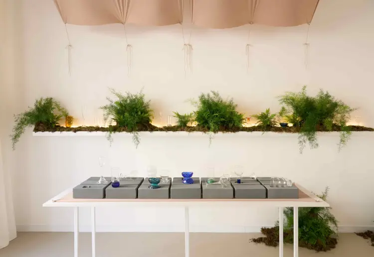 Street-Facing Exhibition Space in Milan