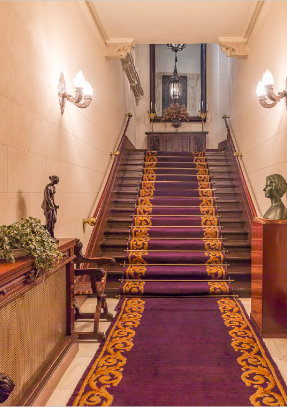 Private 18th-century aristocratic palace in the heart of Madrid’s historic center