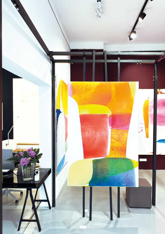 Beautiful gallery space with high walls