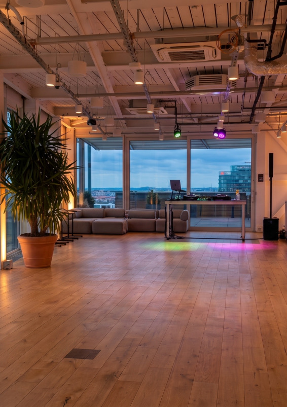 Sky Tower Penthouse