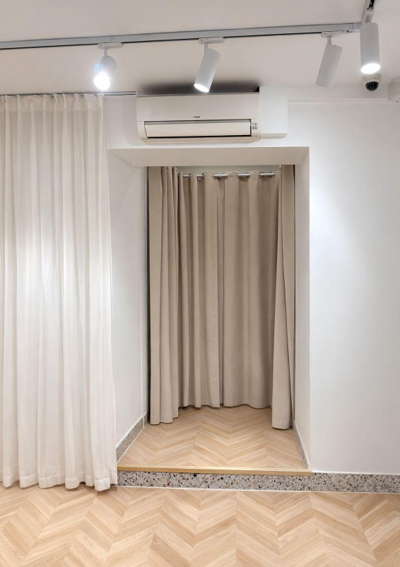 Le Marais Showroom - Pop up Store