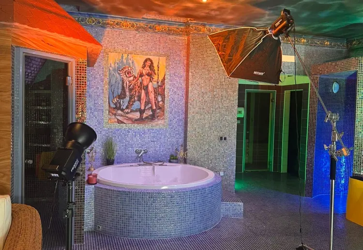 Mansión con Teatro y Cine Privado