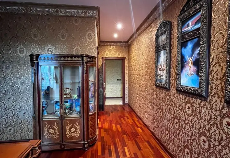 Mansión con Teatro y Cine Privado