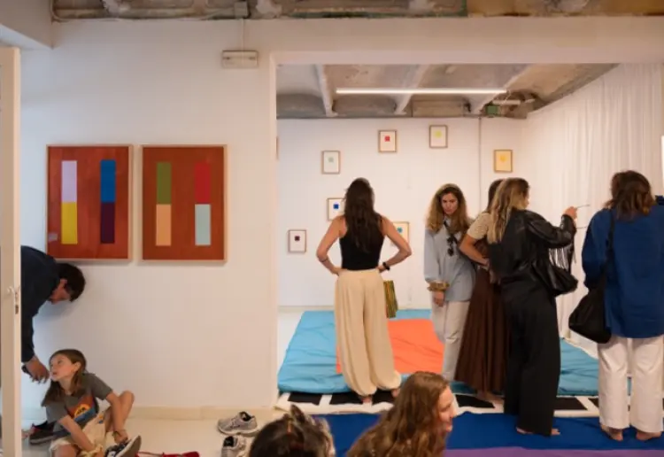 Espacio creativo multifuncional con luz natural , escaparate y patio privado