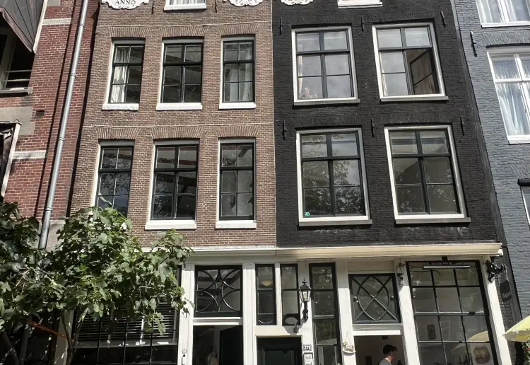 Monumental 1730 canal house