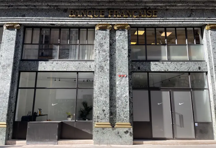 Showroom/Art gallery Paris Center