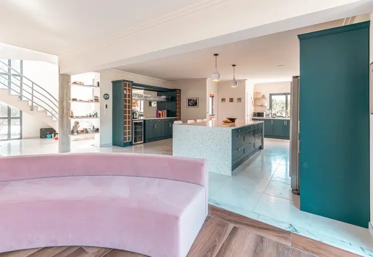 Caparica Beach House with Pool - Casa bonita